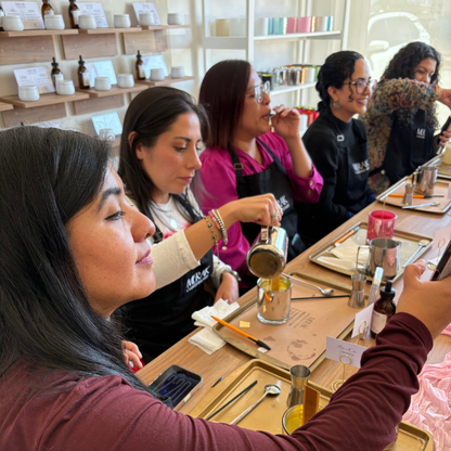 BOUTIQUE BRUNCH & CANDLE MAKING